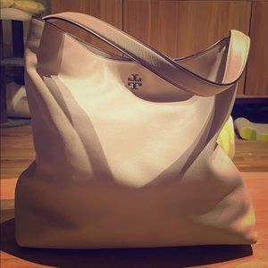 Pale pink Tory Burch hobo bag